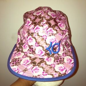 Aunt Pearl hat